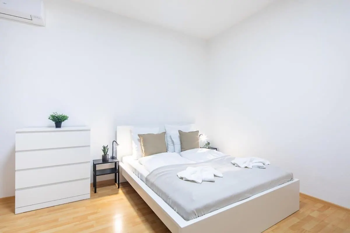 Very Central Convenient Flat Budapest 0*,  Hungary